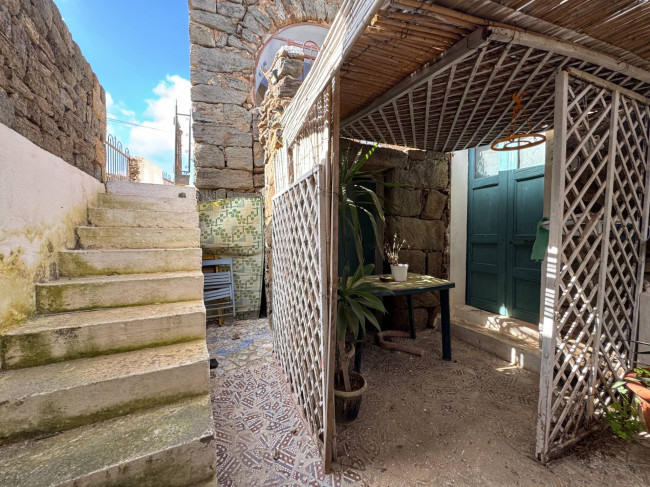 Dammuso in affitto stagionale a Pantelleria