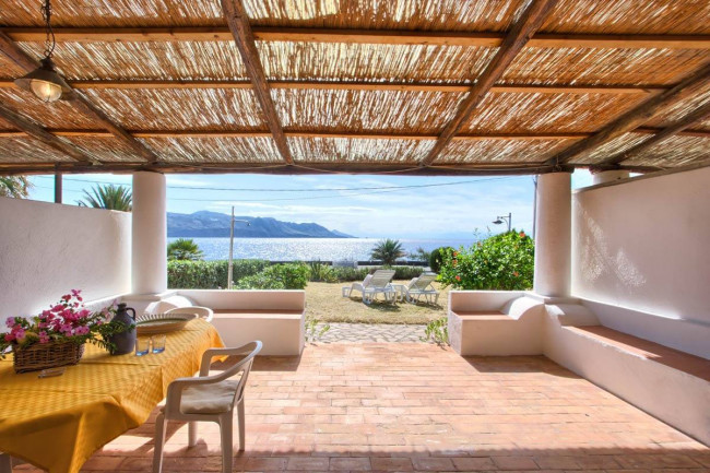 Villa Singola in vendita a Santa Marina Salina