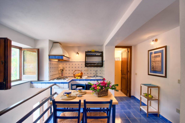 Villa Singola in vendita a Santa Marina Salina