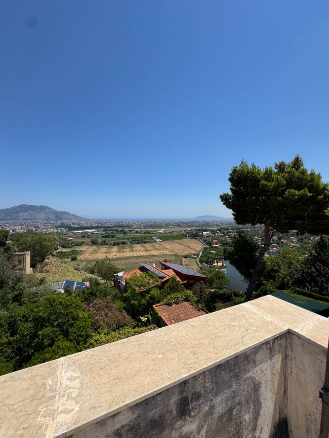 Appartamento in vendita a Palermo
