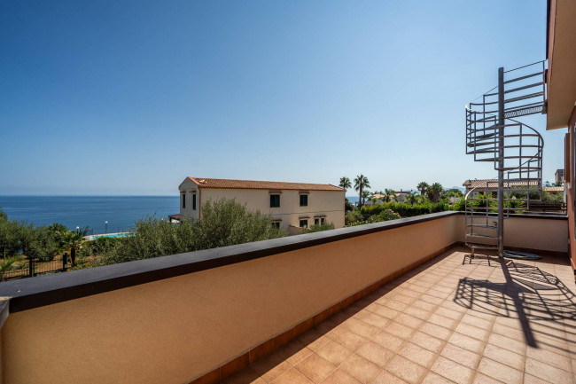 Villa Singola in vendita a Altavilla Milicia