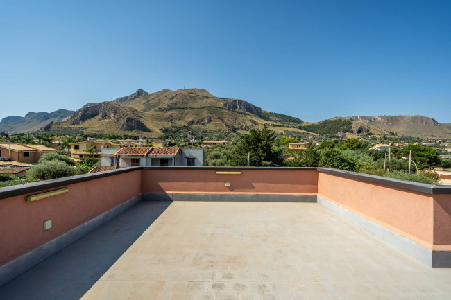 Villa Singola in vendita a Altavilla Milicia
