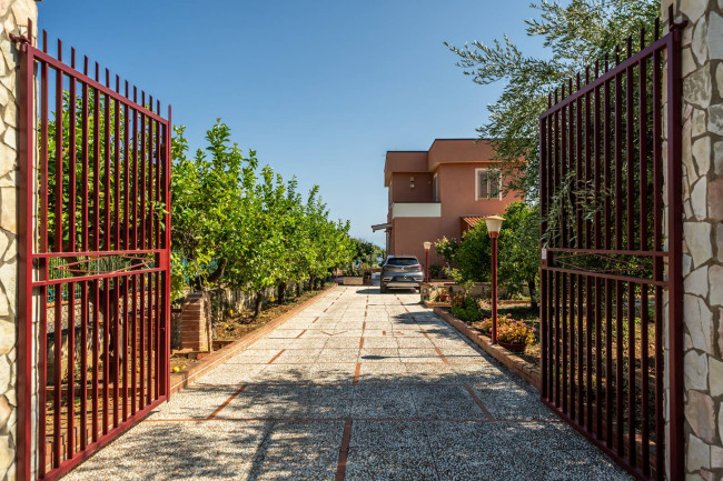 Villa Singola in vendita a Altavilla Milicia
