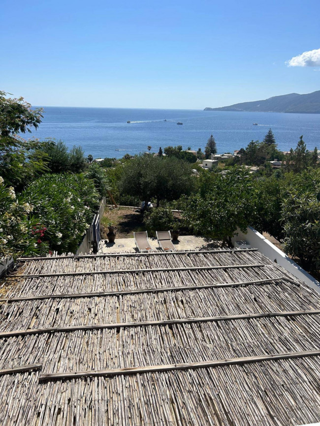 Casa Indipendente in vendita a Santa Marina Salina