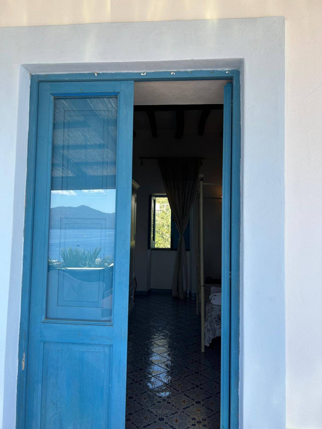 Casa Indipendente in vendita a Santa Marina Salina