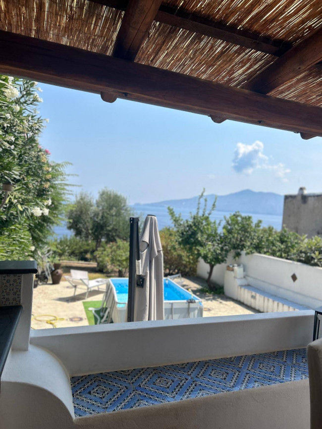 Casa Indipendente in vendita a Santa Marina Salina