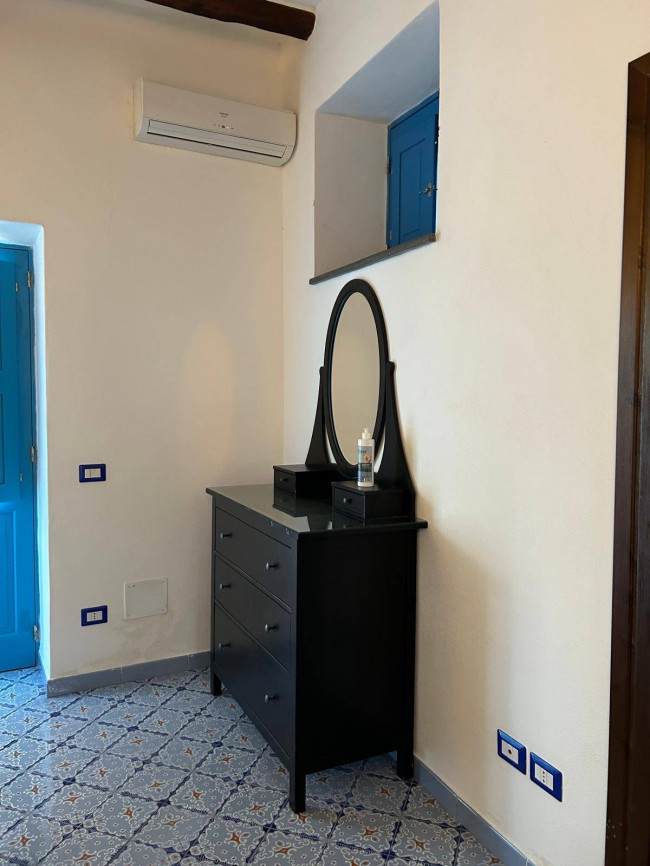 Casa Indipendente in vendita a Santa Marina Salina