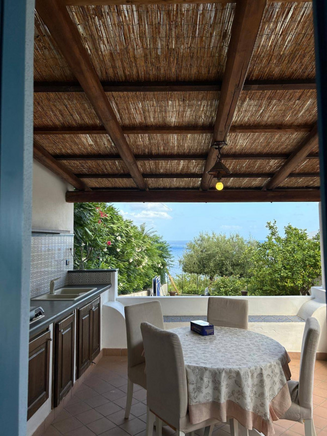 Casa Indipendente in vendita a Santa Marina Salina