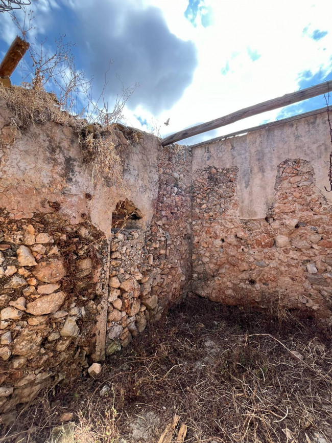 Rudere in vendita a Palermo