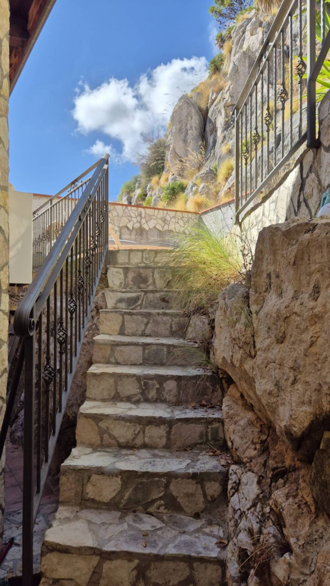 Casa Indipendente in affitto a Palermo