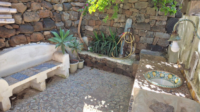 Dammuso in vendita a Pantelleria