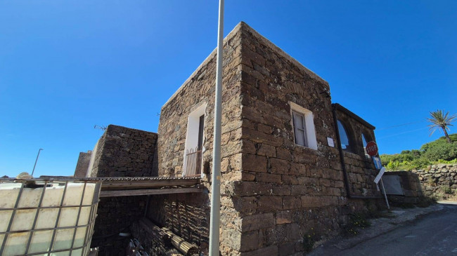 Dammuso in vendita a Pantelleria