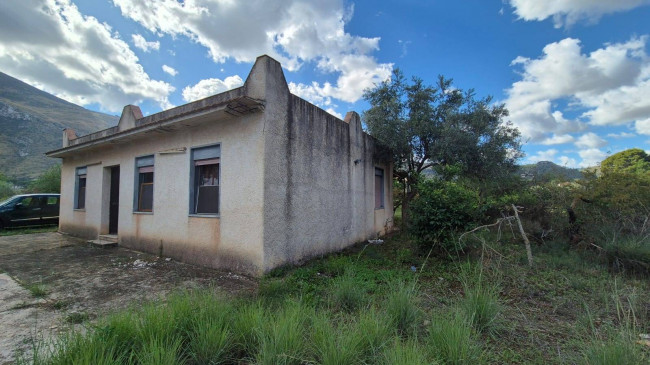 Villa Singola in vendita a Castellammare del Golfo
