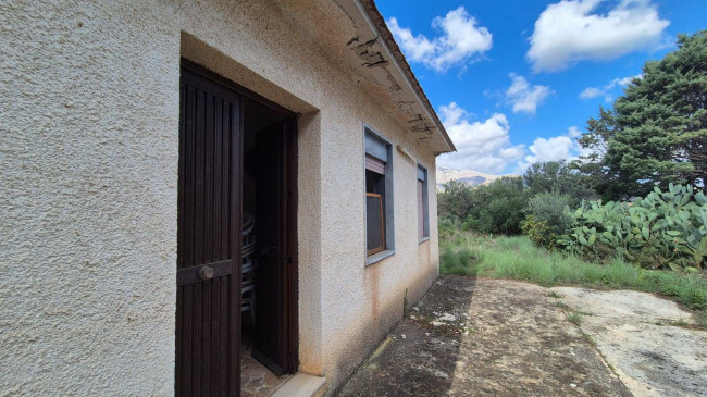 Villa Singola in vendita a Castellammare del Golfo