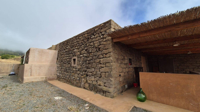 Dammuso in vendita a Pantelleria
