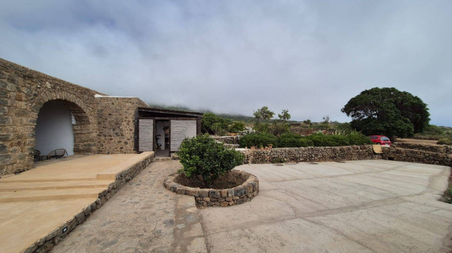 Dammuso in vendita a Pantelleria