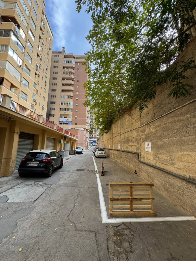Box - Posto Auto in vendita a Palermo