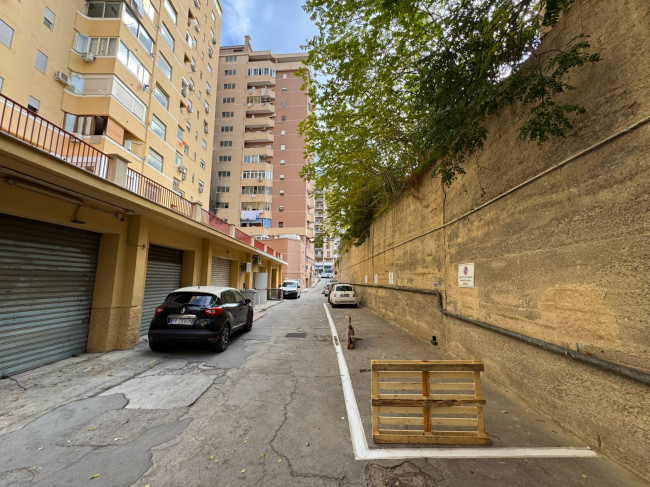 Box - Posto Auto in vendita a Palermo
