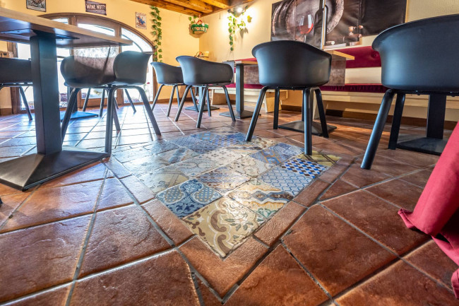 Locale commerciale in vendita a Palermo