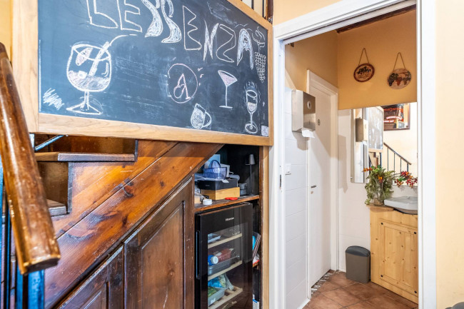 Locale commerciale in vendita a Palermo