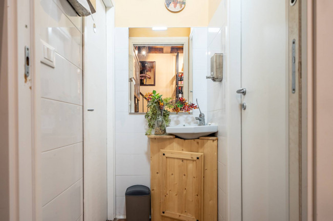 Locale commerciale in vendita a Palermo