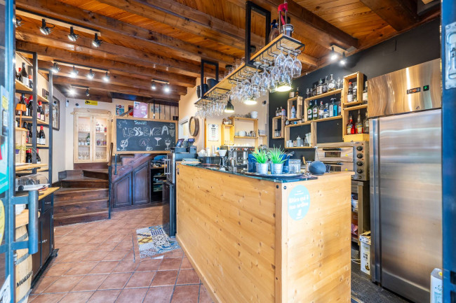 Locale commerciale in vendita a Palermo