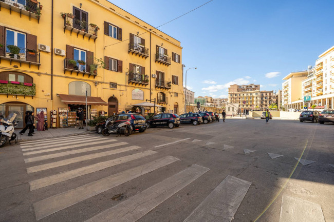 Locale commerciale in vendita a Palermo