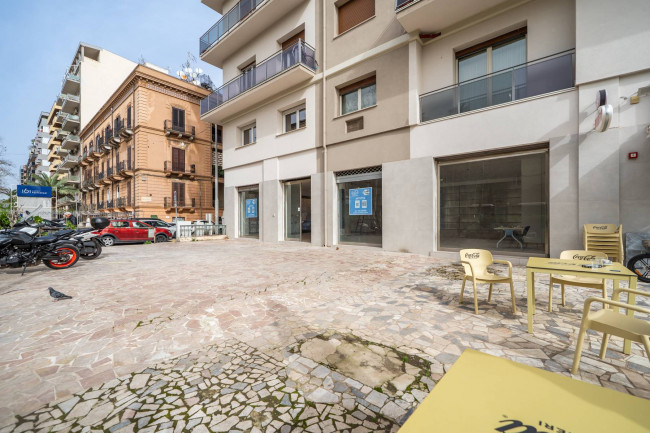 Locale commerciale in affitto a Palermo