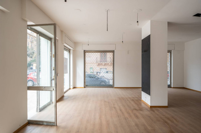 Locale commerciale in affitto a Palermo