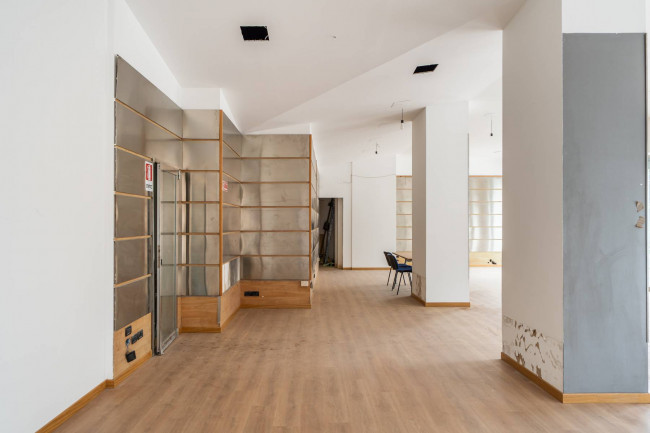 Locale commerciale in affitto a Palermo