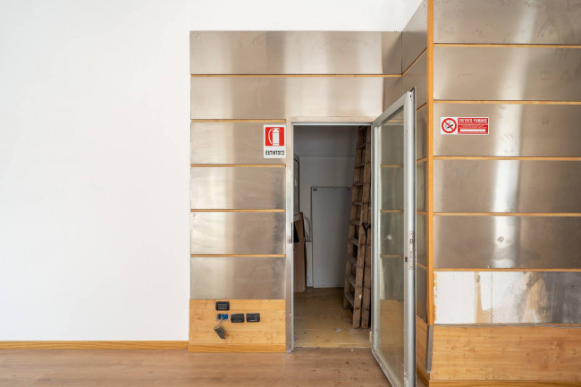 Locale commerciale in affitto a Palermo