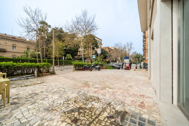 Locale commerciale in affitto a Palermo