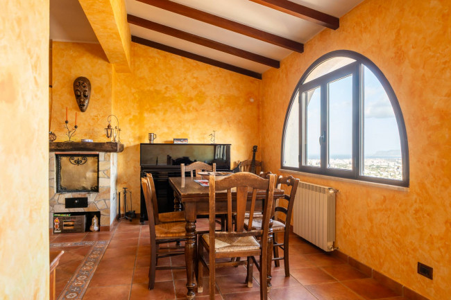 Appartamento in vendita a Monreale