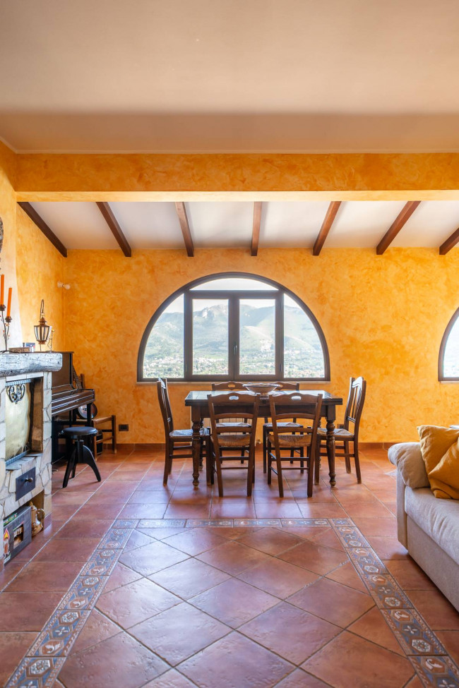 Appartamento in vendita a Monreale