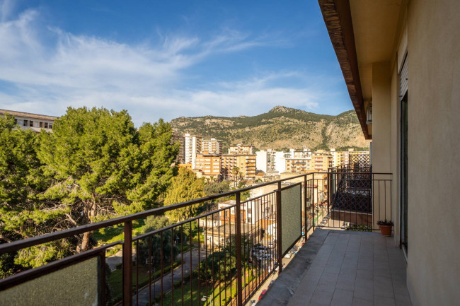 Appartamento in vendita a Palermo