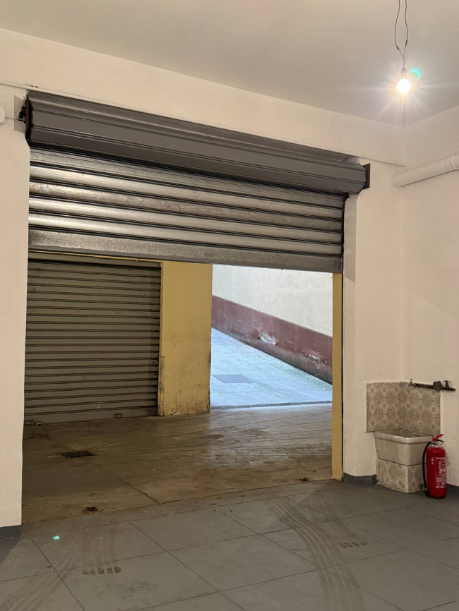 Box o garage in vendita a Palermo