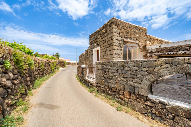 Dammuso in vendita a Pantelleria