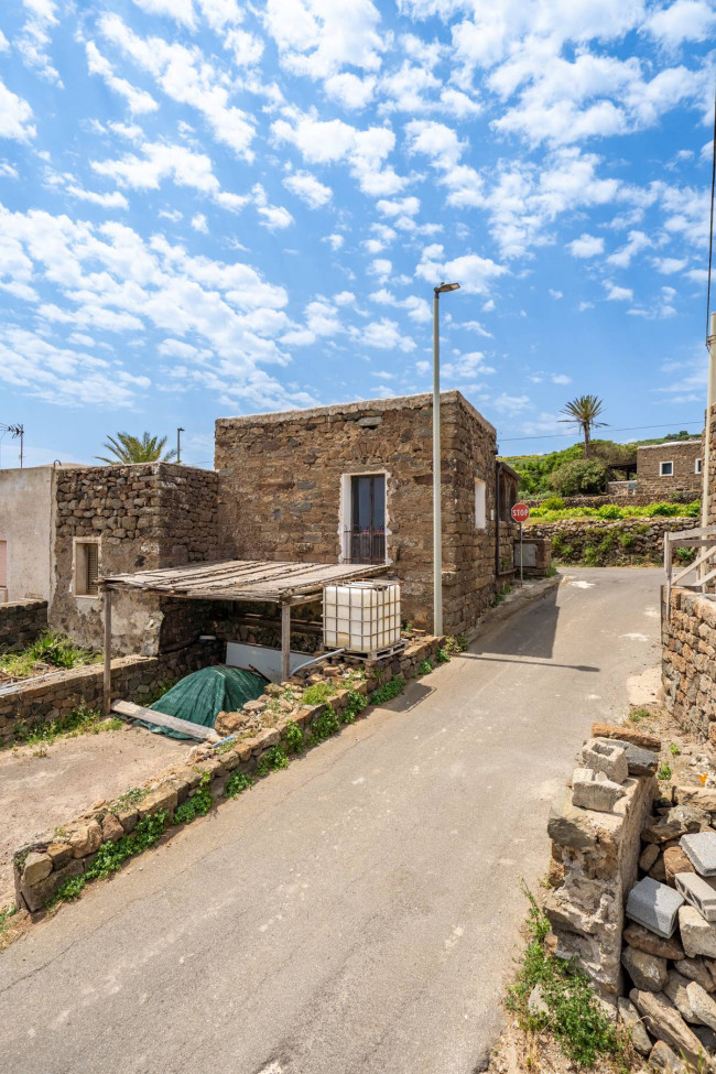Dammuso in vendita a Pantelleria