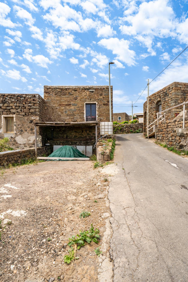 Dammuso in vendita a Pantelleria
