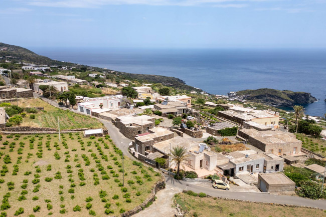 Dammuso in vendita a Pantelleria