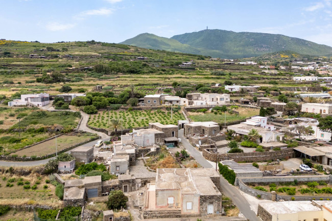 Dammuso in vendita a Pantelleria