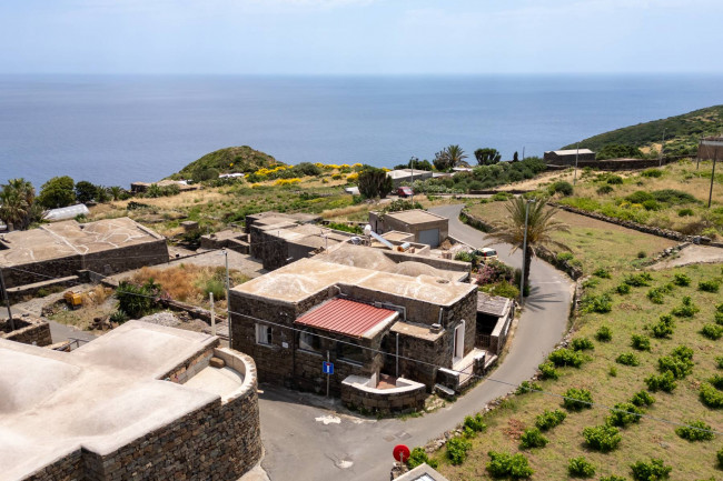 Dammuso in vendita a Pantelleria