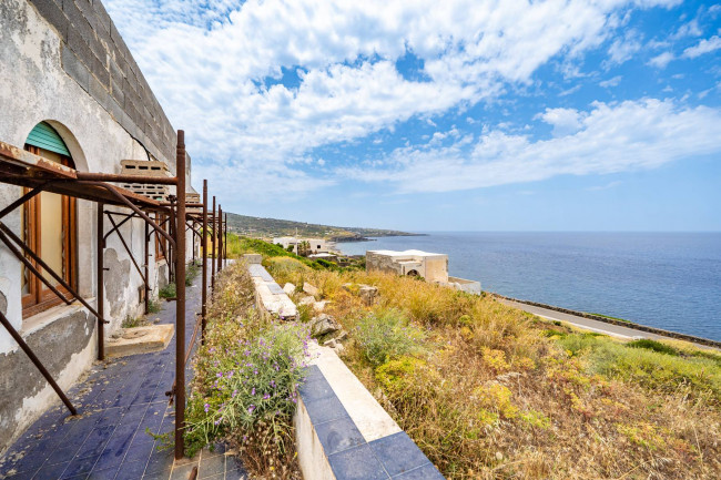 Dammuso in vendita a Pantelleria