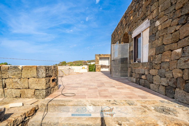 Casa Indipendente in vendita a Pantelleria