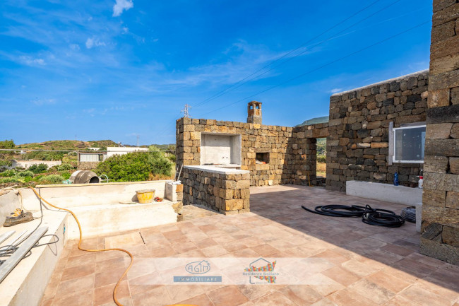 Casa Indipendente in vendita a Pantelleria