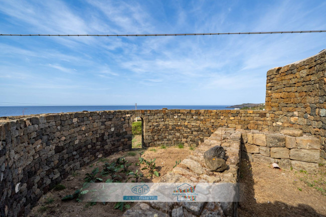 Casa Indipendente in vendita a Pantelleria