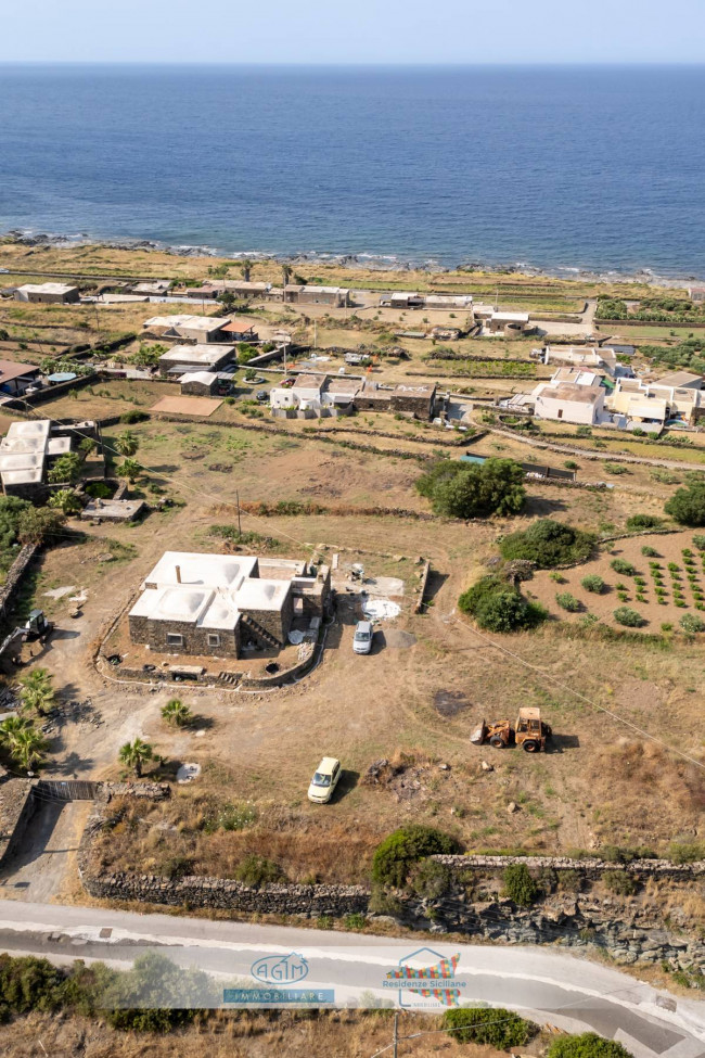 Casa Indipendente in vendita a Pantelleria