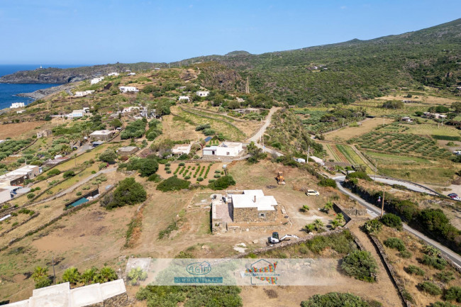 Casa Indipendente in vendita a Pantelleria
