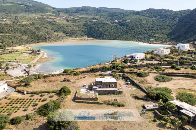 Casa Indipendente in vendita a Pantelleria