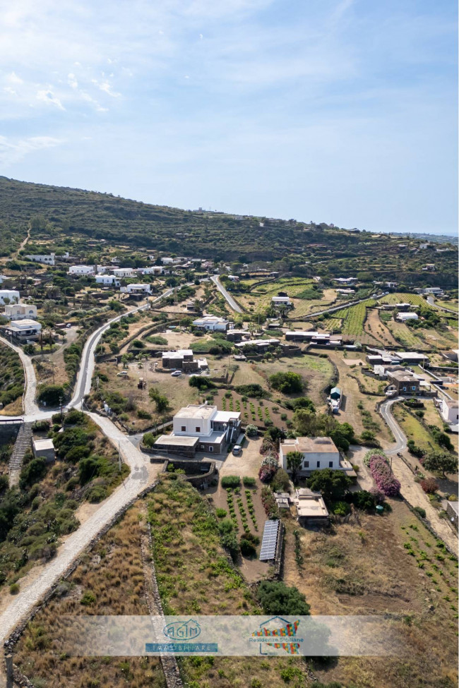 Casa Indipendente in vendita a Pantelleria